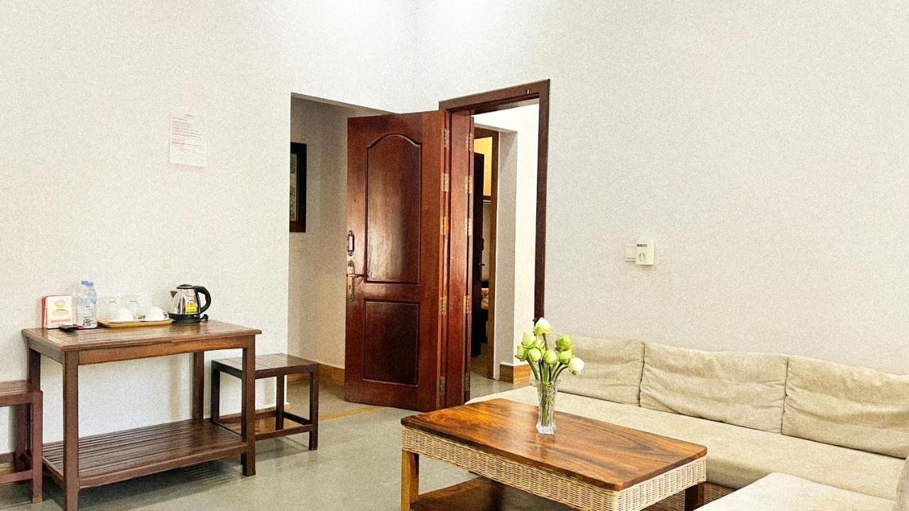 Sanna Hotel *