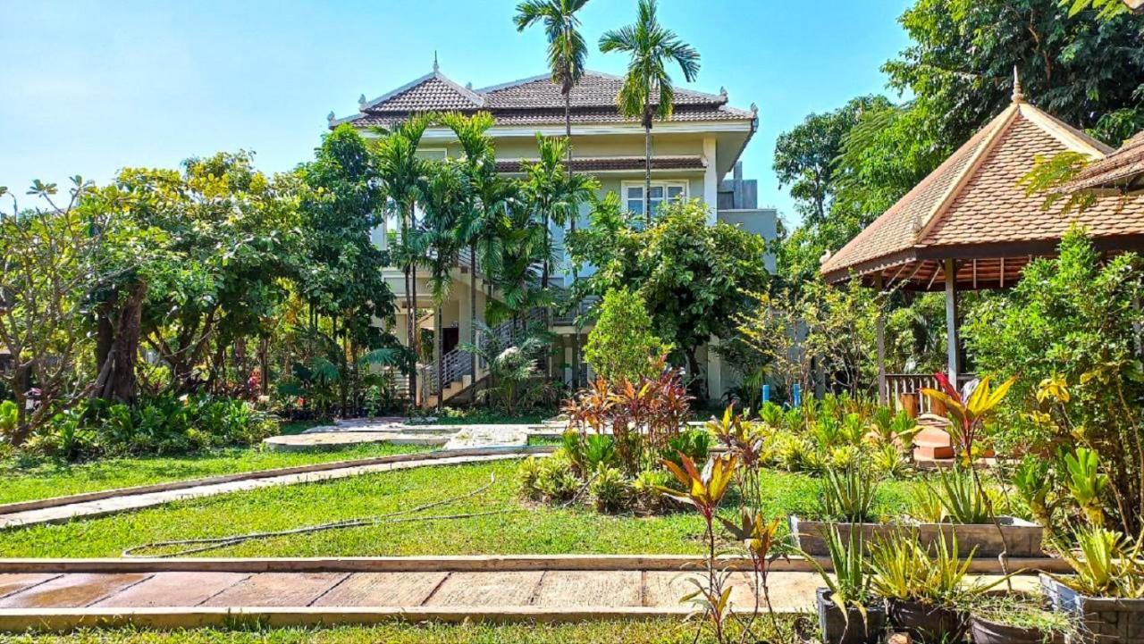 Sanna Siem Reap